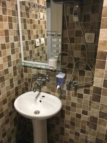 Фото номера Двухместный номер с 2 отдельными кроватями Гостевой дом Guesthouse in Batumi г. Батуми 4