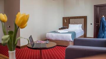 Фото номера Бюджетный одноместный номер Отель Legend Business Hotel Batumi г. Батуми 10