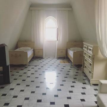 Фото номера Четырехместный номер Делюкс Отель Richeuli Villa г. Батуми 7