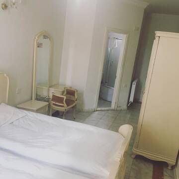 Фото номера Бюджетный двухместный номер с 1 кроватью Отель Richeuli Villa г. Батуми 7