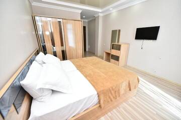 Фото номера Стандартный двухместный номер с 2 отдельными кроватями Отель Hotel Skyline Batumi г. Батуми 4
