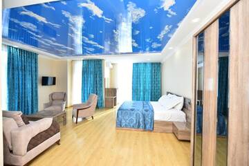 Фото номера Полулюкс Отель Hotel Skyline Batumi г. Батуми 7