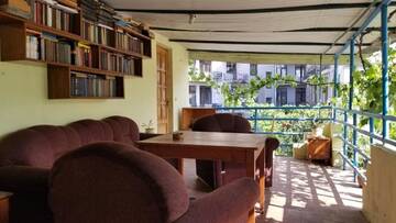 Фото номера Четырехместный номер с террасой Гостевой дом Guest House ERA Square г. Батуми 3