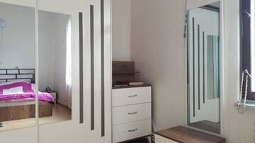 Фото номера Апартаменты с общей ванной комнатой Гостевой дом Guest House ERA Square г. Батуми 6