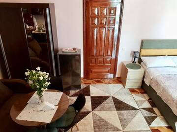 Фото номера Номер-студио с балконом Мини-отель Sweet Home at Ninoshvili 3 г. Батуми 5