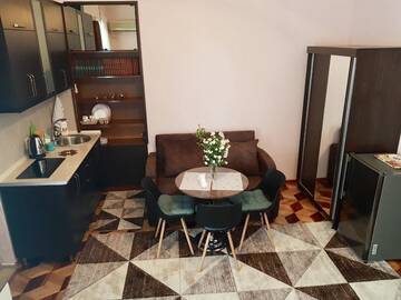 Фото номера Номер-студио с балконом Мини-отель Sweet Home at Ninoshvili 3 г. Батуми 3