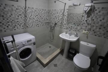 Фото номера Апартаменты-студио Отель Jeal Apartments г. Батуми 9