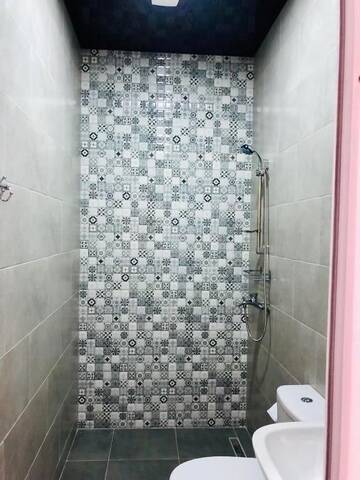 Фото номера Двухместный номер Делюкс с 1 кроватью Гостевой дом #HOME-11 г. Батуми 29