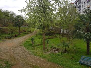 Фото Дома для отпуска ROYAL GARDEN г. Батуми 5