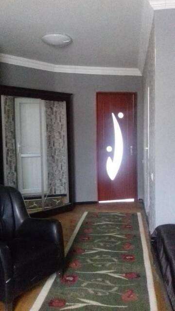 Фото номера Трехместный номер с окном Отель Terrace г. Батуми 3