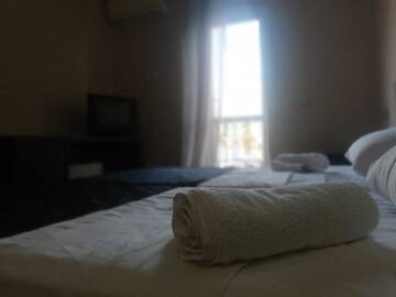 Фото номера Двухместный номер с 1 кроватью и балконом Отель Terrace г. Батуми 4