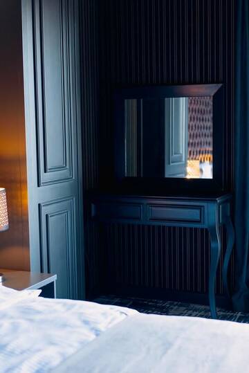 Фото номера Люкс с видом на город Отель Tapis Rouge Boutique Hotel г. Батуми 2