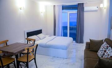 Фото номера Апартаменты-студио с видом на море Апарт-отели BLACK SEA SIDE APARTMENTS г. Батуми 8