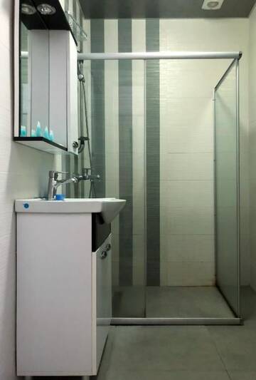 Фото номера Апартаменты с 1 спальней Апарт-отели BLACK SEA SIDE APARTMENTS г. Батуми 13