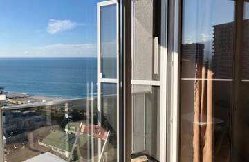Фото номера Апартаменты-студио Апарт-отели BLACK SEA SIDE APARTMENTS г. Батуми 3