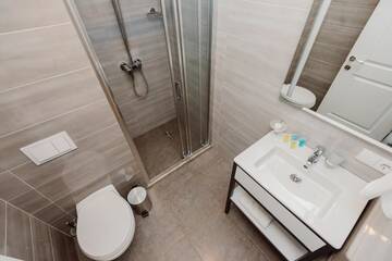 Фото номера Двухместный номер с 1 кроватью, вид на сад Отель Boulevard Hotel Batumi г. Батуми 5