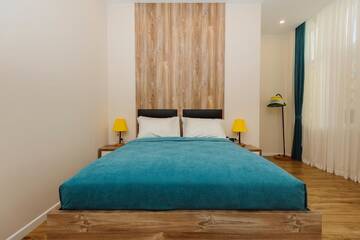 Фото номера Номер с кроватью размера &quot;queen-size&quot; и видом на сад Отель Boulevard Hotel Batumi г. Батуми 4