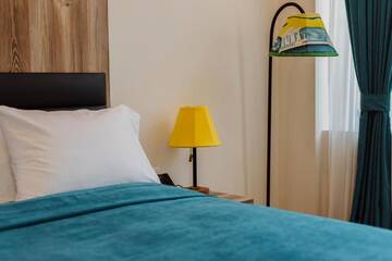 Фото номера Номер с кроватью размера &quot;queen-size&quot; и видом на сад Отель Boulevard Hotel Batumi г. Батуми 8