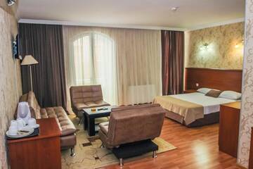 Фото номера Двухместный номер с 1 кроватью Отель Hotel Istanbul г. Батуми 4