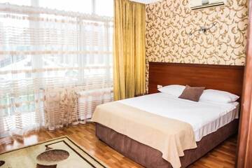 Фото номера Люкс Отель Hotel Istanbul г. Батуми 7