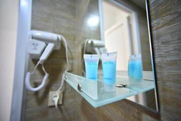 Фото номера Стандартный двухместный номер с 1 кроватью Отель Orange Home Hotel г. Батуми 20