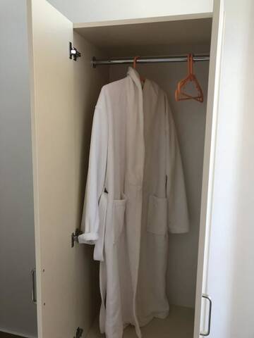 Фото номера Двухместный номер с 1 кроватью и балконом Отель Orange Home Hotel г. Батуми 4