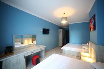 Фото номера Номер с 2 кроватями размера «queen-size» Отель Hotel Soft г. Батуми 5