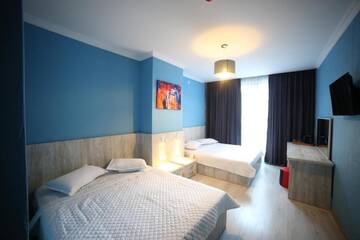 Фото номера Номер с 2 кроватями размера «queen-size» Отель Hotel Soft г. Батуми 6