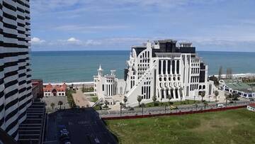 Фото номера Апартаменты с балконом Апарт-отели Sun Apartment Batumi г. Батуми 77