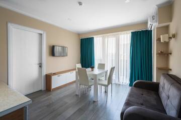 Фото номера Двухместный номер Делюкс с 1 кроватью и видом на море Отель Orbi Beach Tower Hotel Official г. Батуми 9