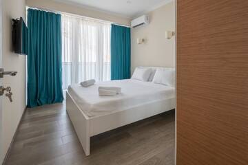 Фото номера Двухместный номер Делюкс с 1 кроватью и видом на море Отель Orbi Beach Tower Hotel Official г. Батуми 10