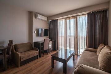 Фото номера Полулюкс с видом на море Отель Orbi Beach Tower Hotel Official г. Батуми 7