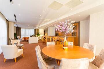 Фото номера Люкс с 3 спальнями Отель The Grand Gloria Hotel г. Батуми 7