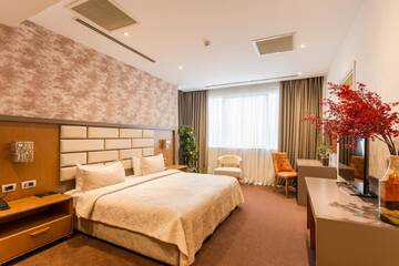 Фото номера Люкс с террасой Отель The Grand Gloria Hotel г. Батуми 5