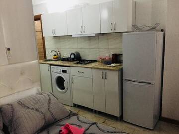 Фото номера Двухместный номер Делюкс с 1 кроватью и балконом, вид на море Апарт-отели Selazir apartment г. Батуми 8