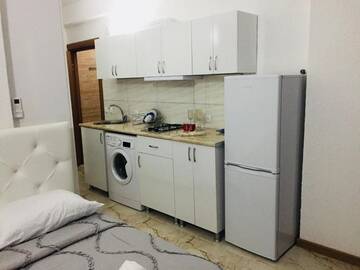 Фото номера Двухместный номер Делюкс с 1 кроватью и балконом, вид на море Апарт-отели Selazir apartment г. Батуми 24