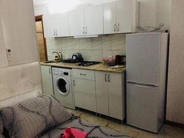 Фото номера Двухместный номер Делюкс с 1 кроватью и балконом, вид на море Апарт-отели Selazir apartment г. Батуми 32