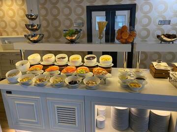 Фото номера Апартаменты Делюкс Отель Hotel Orbi sea view г. Батуми 56