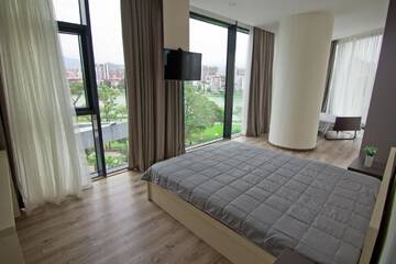 Фото номера Люкс с видом на озеро Апарт-отели Bellevue Residential Hotel Batumi г. Батуми 2
