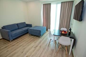 Фото номера Полулюкс Апарт-отели Bellevue Residential Hotel Batumi г. Батуми 34