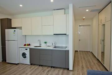 Фото номера Полулюкс Апарт-отели Bellevue Residential Hotel Batumi г. Батуми 37