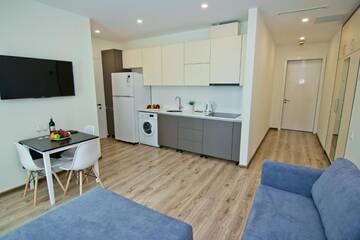Фото номера Полулюкс Апарт-отели Bellevue Residential Hotel Batumi г. Батуми 38