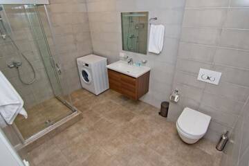 Фото номера Полулюкс Апарт-отели Bellevue Residential Hotel Batumi г. Батуми 25