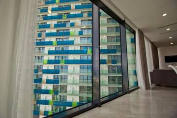 Фото номера Апартаменты с 3 спальнями и видом на море Апарт-отели Bellevue Residential Hotel Batumi г. Батуми 12