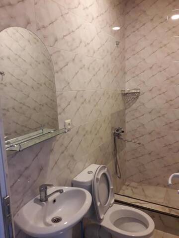 Фото номера Большой двухместный номер с 1 кроватью Гостевой дом G &amp; A Guesthouse г. Батуми 8
