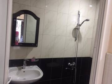 Фото номера Стандартный семейный номер Гостевой дом Batumi Guesthouse 28a г. Батуми 16