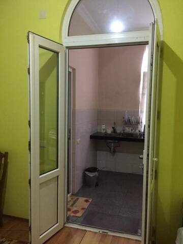 Фото номера Стандартный семейный номер Гостевой дом Batumi Guesthouse 28a г. Батуми 24