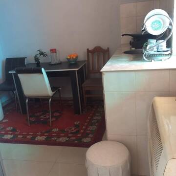 Фото номера Трехместный номер Гостевой дом Batumi Guesthouse 28a г. Батуми 12