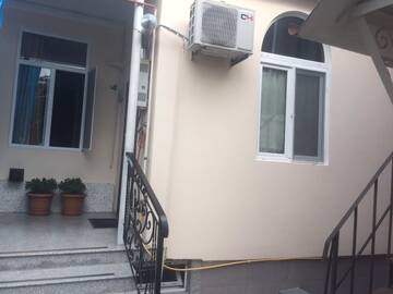 Фото номера Стандартный семейный номер Гостевой дом Batumi Guesthouse 28a г. Батуми 2