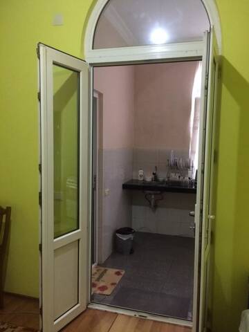 Фото номера Стандартный семейный номер Гостевой дом Batumi Guesthouse 28a г. Батуми 11